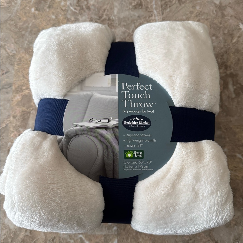 BWR Berkshire Blanket Perfect Touch Cream/Ivory Throw Size 60 x 70”